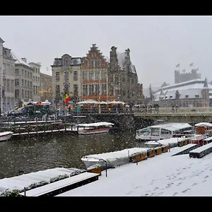 With A View Bed & Breakfast Gand
