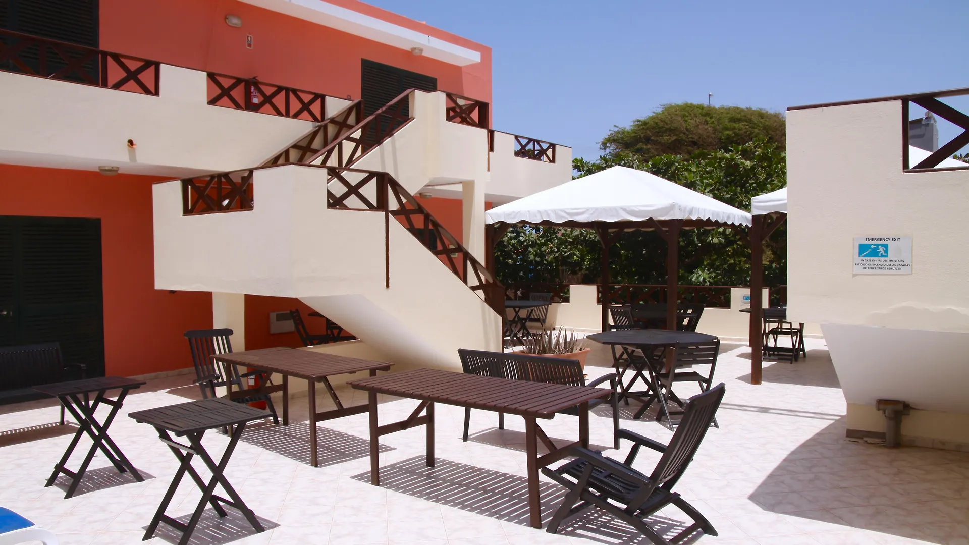Aparthotel Ponta Preta Santa María