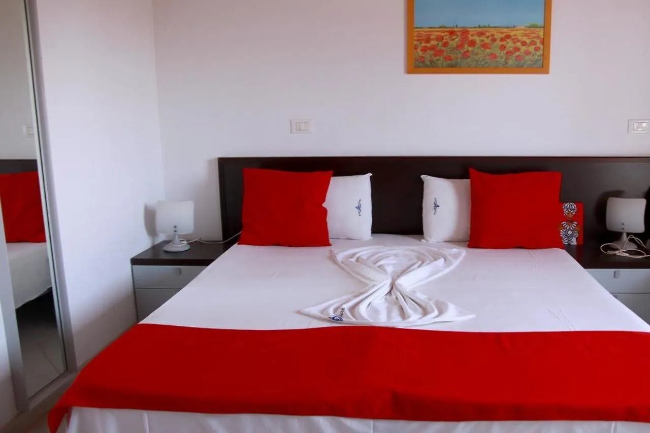 Aparthotel Ponta Preta Santa María