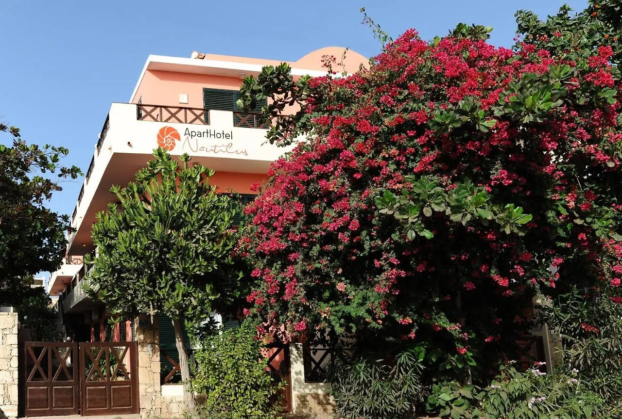 Aparthotel Ponta Preta Santa María