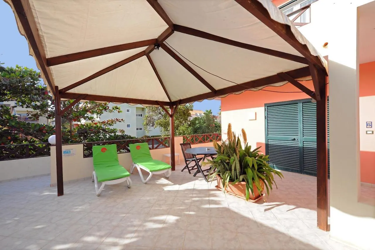 ***  Aparthotel Ponta Preta Santa María Cabo Verde